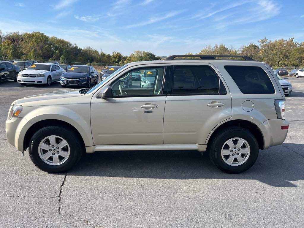 Used 2010 Mercury Mariner 2WD image 1