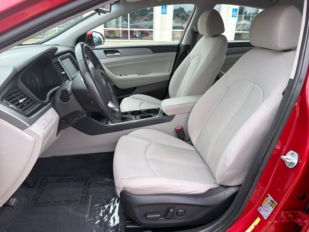 Used 2018 Hyundai Sonata SEL FWD image 9