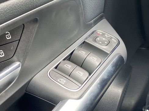 Certified 2026 Mercedes-Benz GLA 250 4MATIC image 9