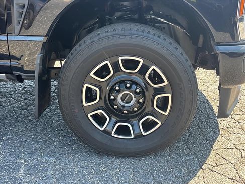 Used 2025 Ford F250 Platinum AWD/4WD image 10