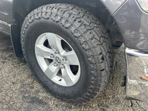 Used 2018 RAM 1500 Classic SLT AWD/4WD image 4