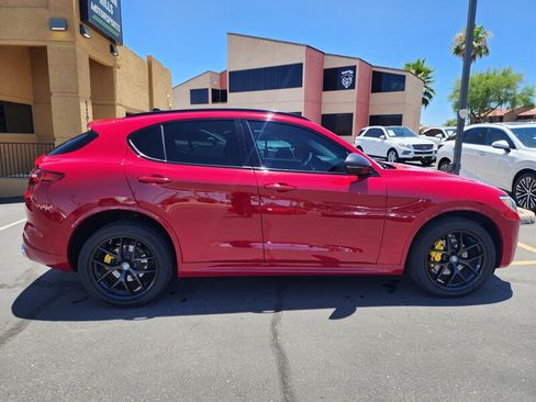 Used 2021 Alfa Romeo Stelvio Ti w/ Nero Edizione AWD/4WD image 2