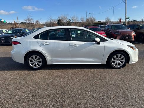 Used 2024 Toyota Corolla LE image 8