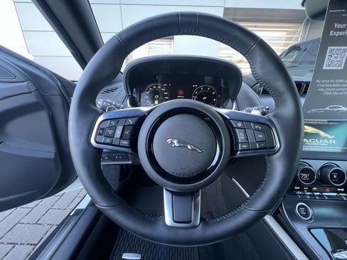 Certified 2024 Jaguar F-TYPE R-Dynamic image 20