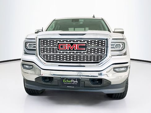 Used 2018 GMC Sierra 1500 SLT image 2