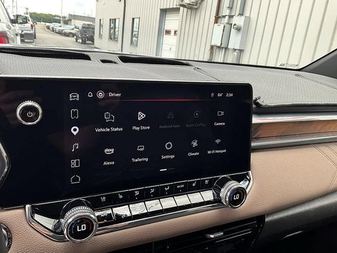 Used 2024 GMC Canyon Denali AWD/4WD image 20
