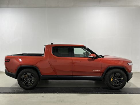 Used 2022 Rivian R1T Adventure AWD/4WD image 6