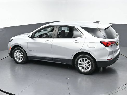 Used 2022 Chevrolet Equinox LT FWD image 4