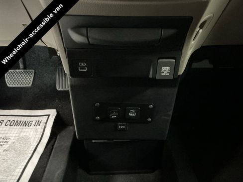 Used 2021 Honda Odyssey EX image 30