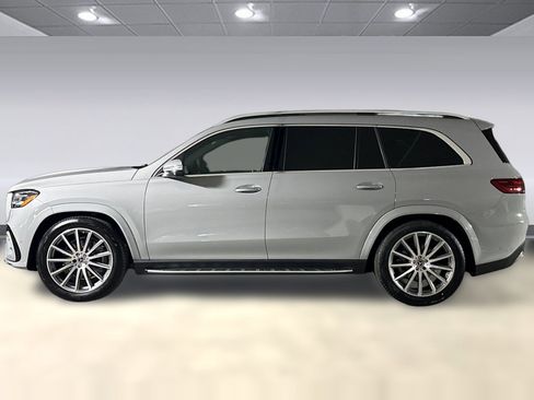 New 2025 Mercedes-Benz GLS 450 4MATIC image 2