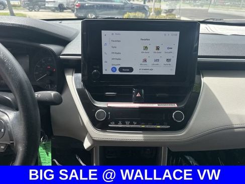 Used 2024 Toyota Corolla Cross L FWD image 22