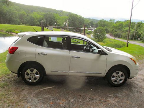 Used 2011 Nissan Rogue S AWD/4WD image 4