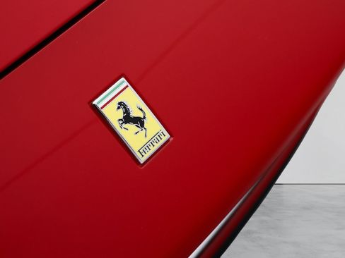 Used 2010 Ferrari California RWD image 15