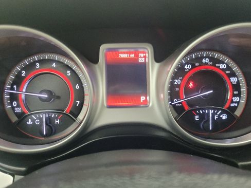 Used 2019 Dodge Journey SE image 23