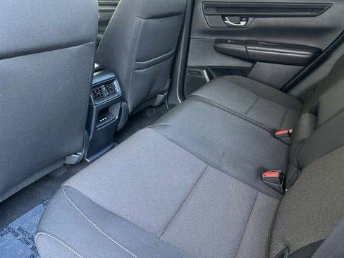 Used 2025 Honda CR-V EX image 9