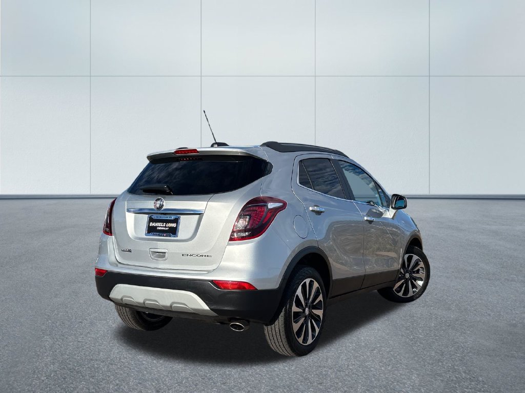 Used 2021 Buick Encore Preferred FWD image 2
