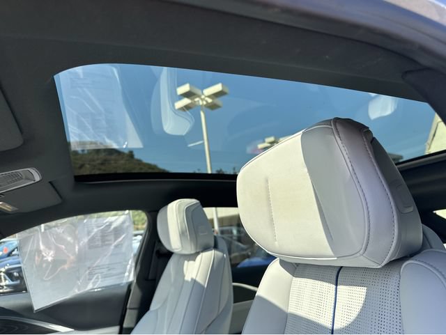 Certified 2024 Cadillac Lyriq Luxury RWD image 24