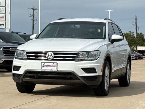 Used 2019 Volkswagen Tiguan S w/ Driver Assistance Package AWD/4WD image 3