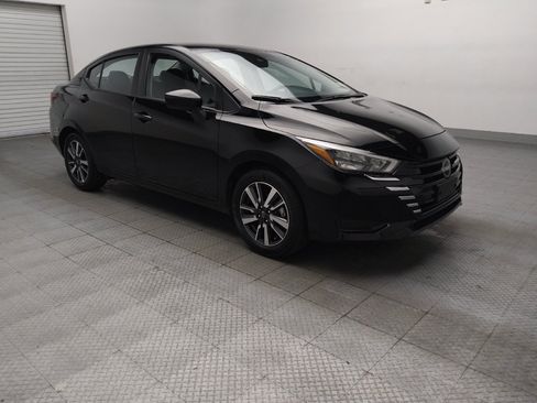 Used 2025 Nissan Versa SV FWD image 13