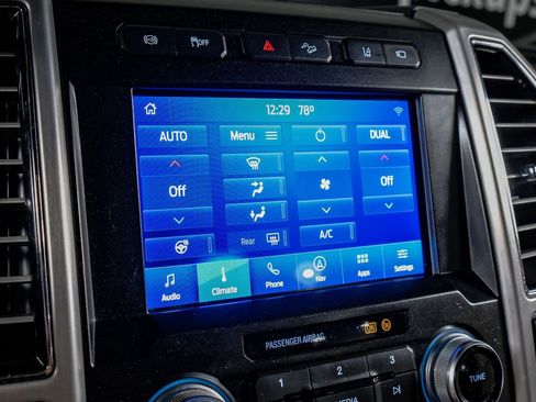 Used 2020 Ford F450 Platinum w/ FX4 Off-Road Package image 28