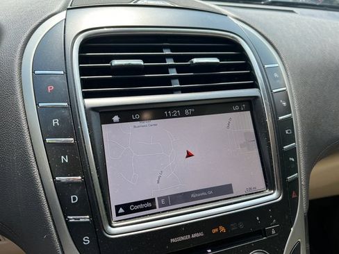 Used 2019 Lincoln Nautilus Reserve AWD/4WD image 28