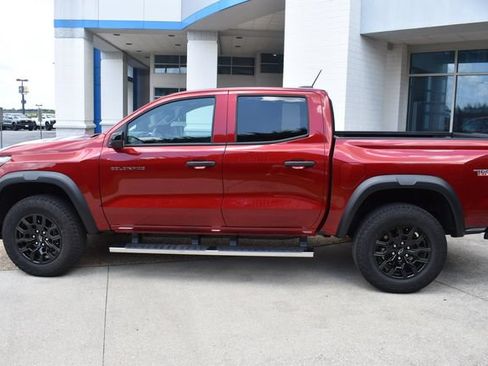 Used 2026 Chevrolet Colorado Trail Boss AWD/4WD image 6