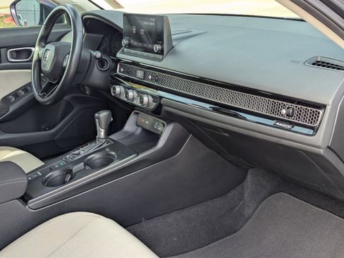 Certified 2023 Honda Civic EX image 26