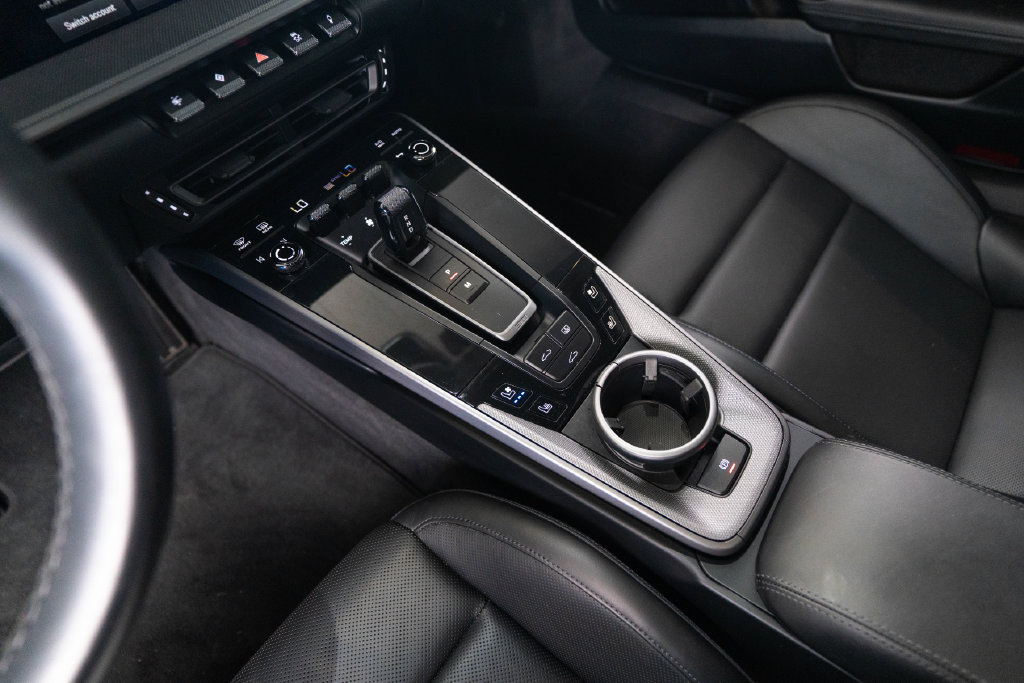 Certified 2022 Porsche 911 Carrera RWD image 21