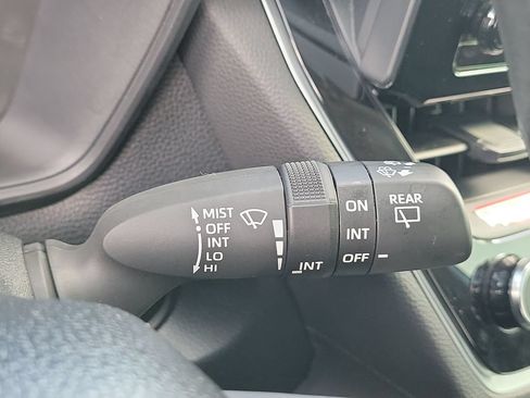 Certified 2024 Toyota Corolla Cross LE FWD image 12