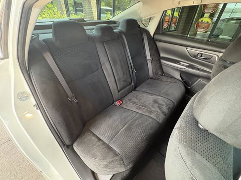 Used 2015 Nissan Altima 2.5 SV w/ Convenience Package FWD image 29