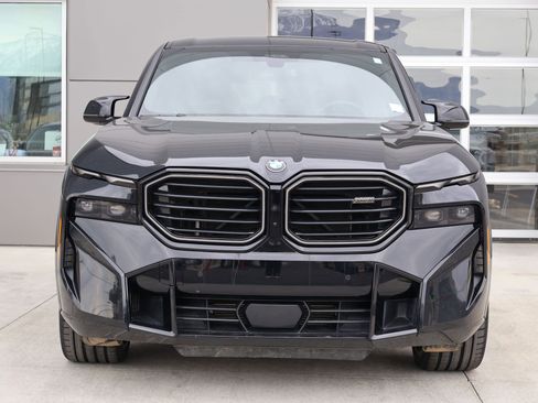 Used 2025 BMW XM image 2