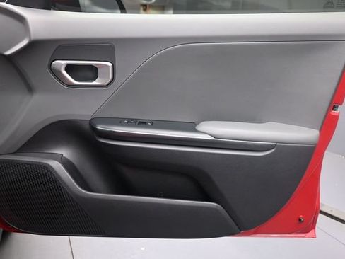 Used 2025 Kia K4 FWD image 28
