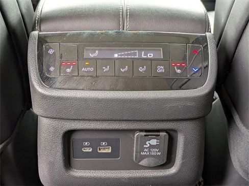 Used 2022 INFINITI QX60 Sensory w/ Cargo Package image 16