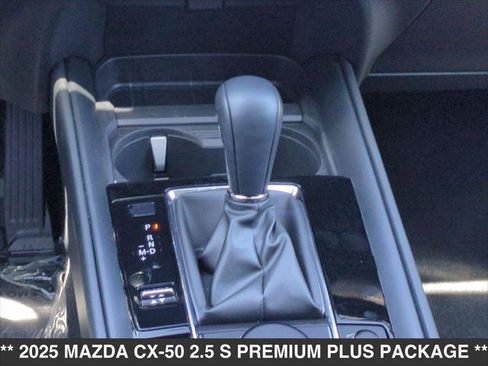 Used 2025 MAZDA CX-50 AWD 2.5 S w/ Cargo Package image 16