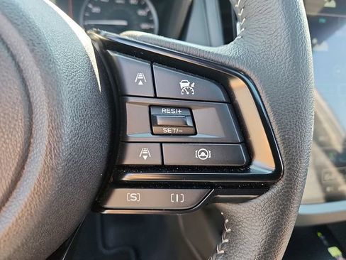 Used 2025 Subaru Forester Premium AWD/4WD image 26
