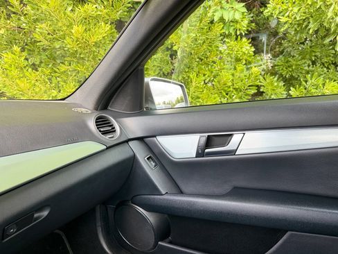 Used 2012 Mercedes-Benz C 250 Sedan image 36