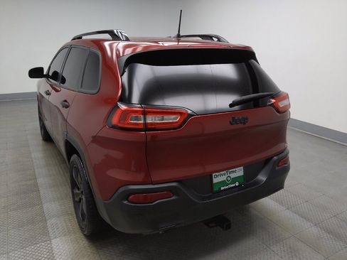 Used 2017 Jeep Cherokee Sport w/ Cold Weather Group image 5