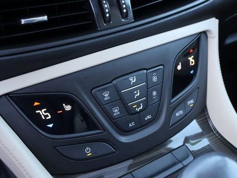 Used 2020 Buick Envision Premium image 29