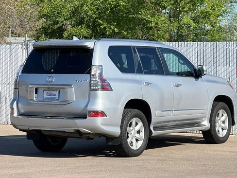 Used 2018 Lexus GX 460 w/ Navigation Package AWD/4WD image 4