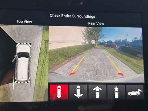 Used 2024 Jeep Wagoneer Series II w/ Convenience Group I image 16