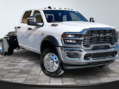 New 2026 RAM 5500 Tradesman w/ Chrome Appearance Group AWD/4WD image 1