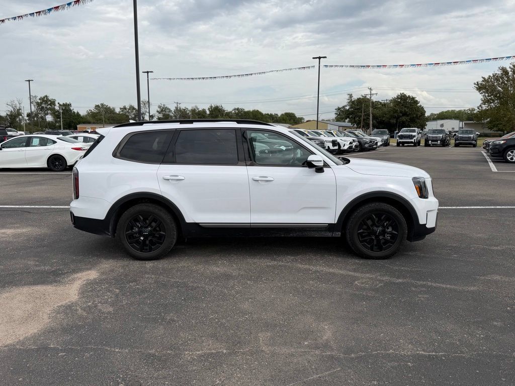 Used 2023 Kia Telluride SX Prestige X-Pro AWD/4WD image 3