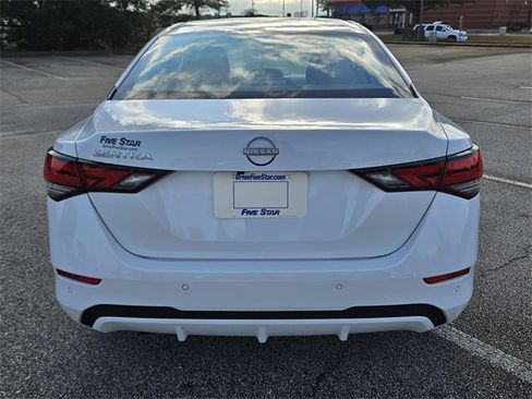 Used 2025 Nissan Sentra S image 10