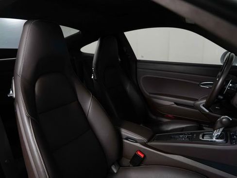 Used 2018 Porsche 911 Carrera 4S AWD/4WD image 24