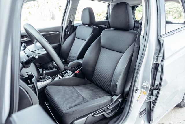 Used 2018 Honda Fit EX image 4