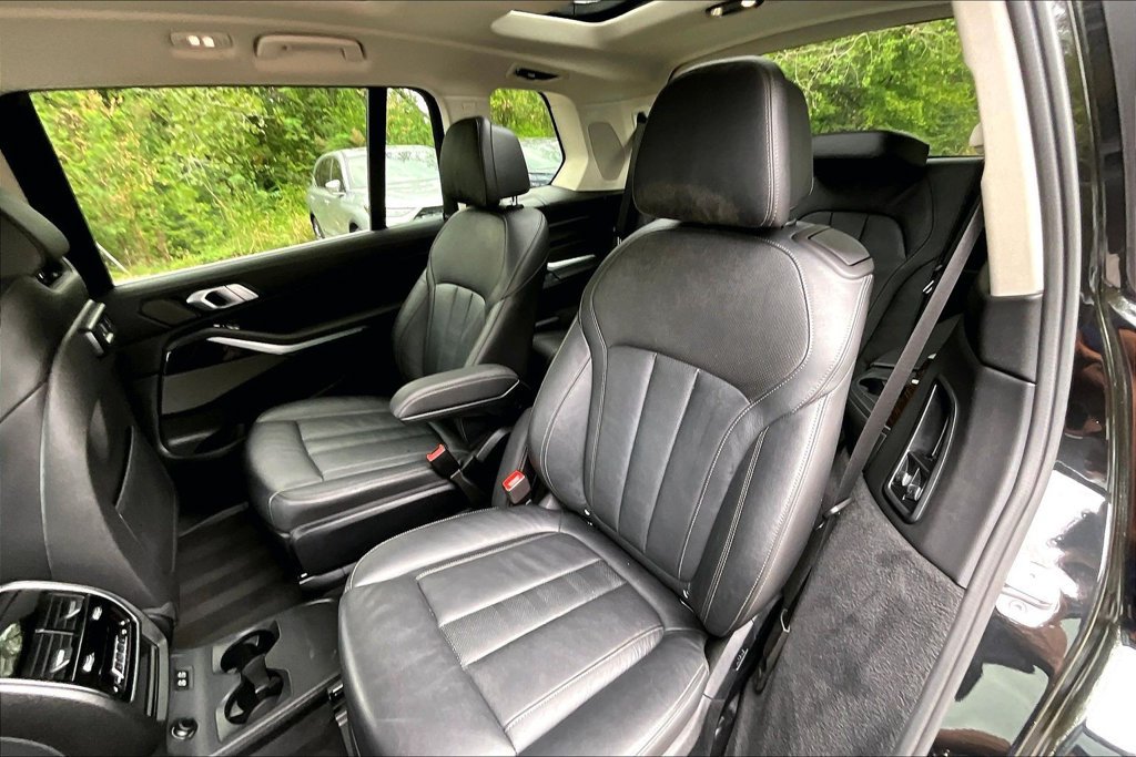 Used 2020 BMW X7 xDrive40i w/ Executive Package AWD/4WD image 33
