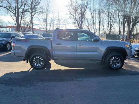 Used 2021 Toyota Tacoma TRD Off-Road image 7