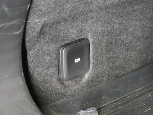 Used 2022 Rivian R1T Adventure AWD/4WD image 40