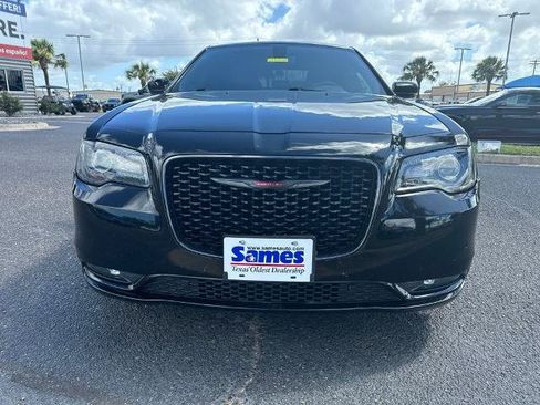 Used 2023 Chrysler 300 S RWD image 7
