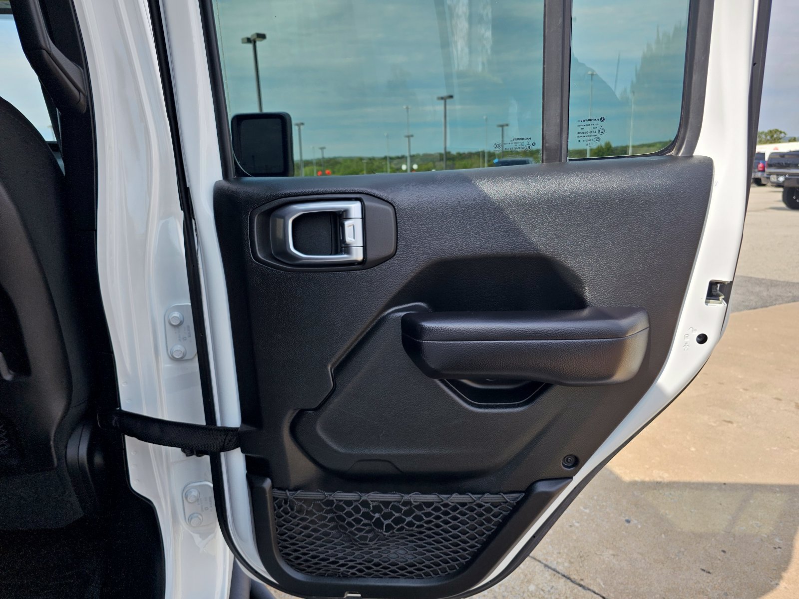 Used 2018 Jeep Wrangler Unlimited Rubicon AWD/4WD image 30
